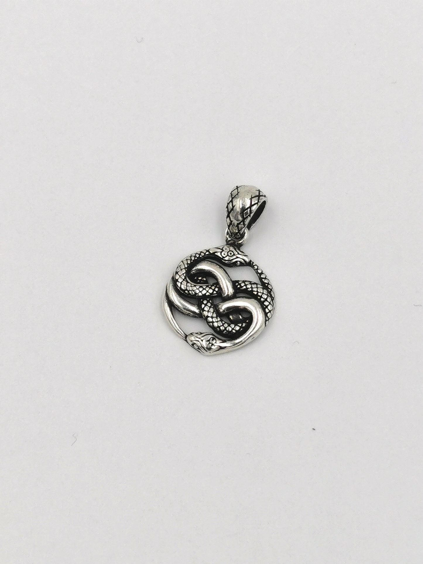 Colgante de Plata 925 Auryn — Serpiente Infinita / Amuleto del Neverending Story — Tamaño Pequeño o Grande
