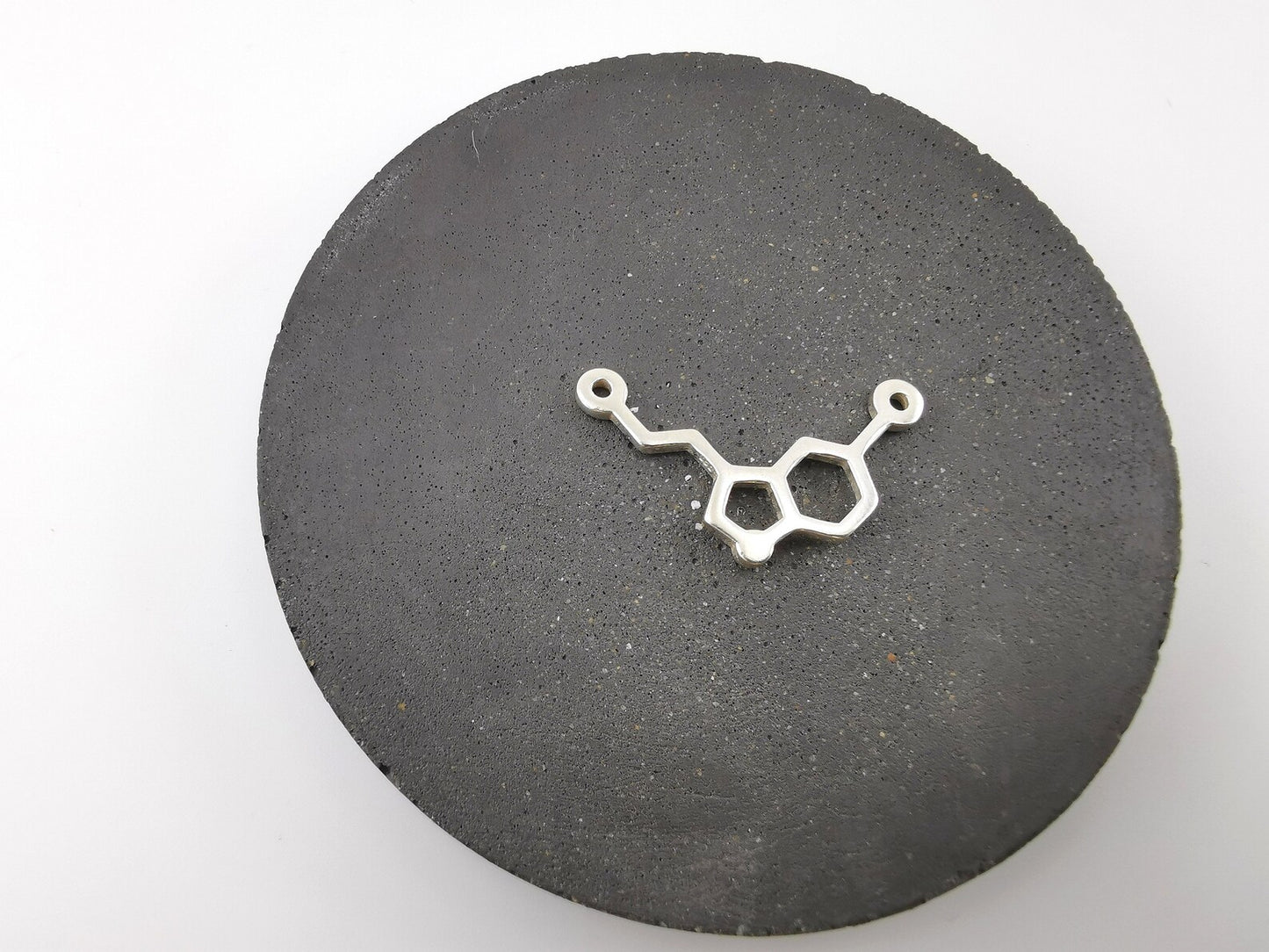 Collar Molécula de Serotonina en Plata 925