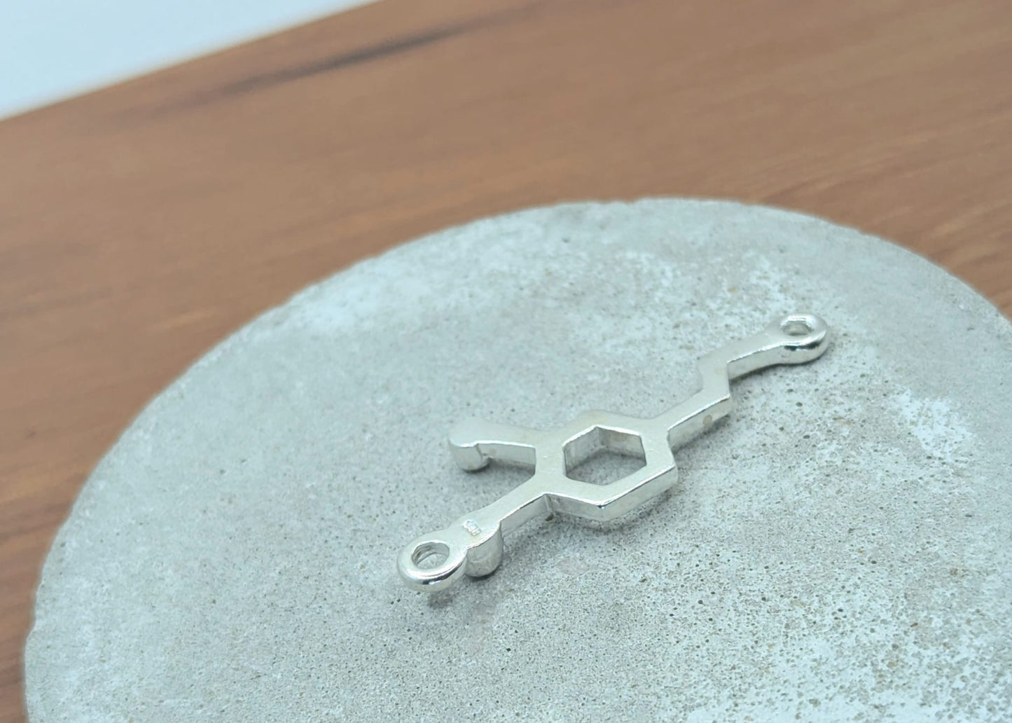Collar Molécula de Dopamina – Energía, Motivación y Alegría en Plata 925 u bañado en Oro 18k