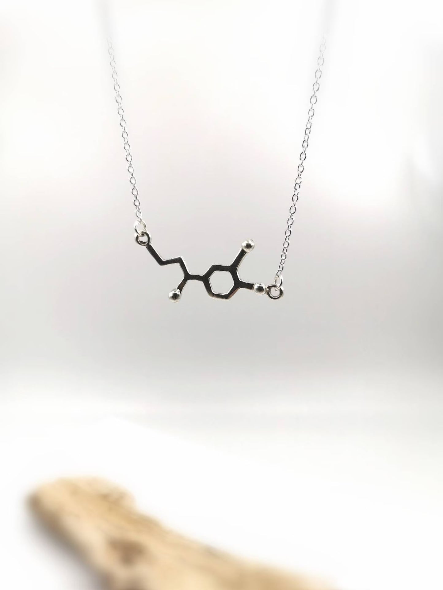 Collar Molécula de Adrenalina en Plata 925