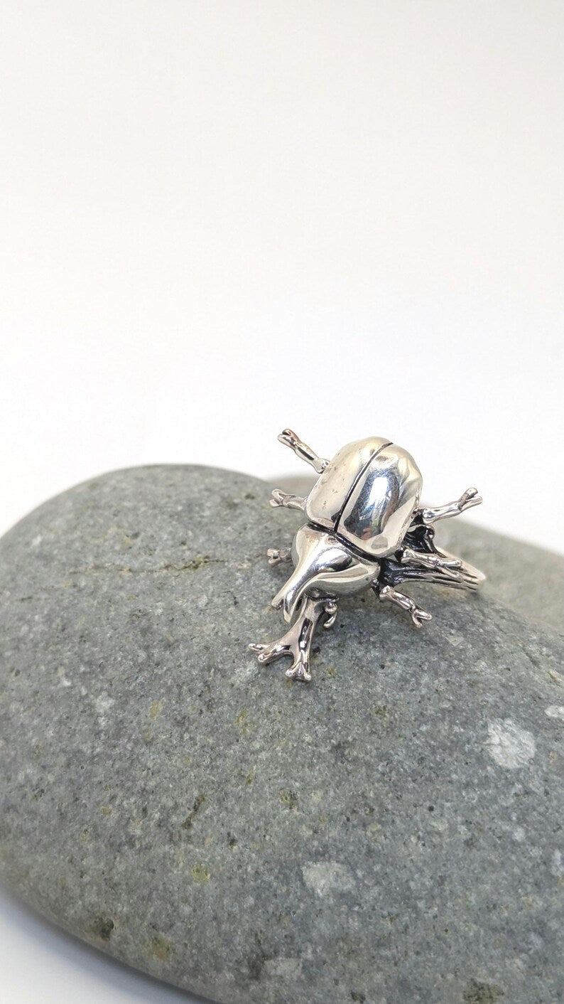 Anillo Escarabajo Rinoceronte en Plata 925