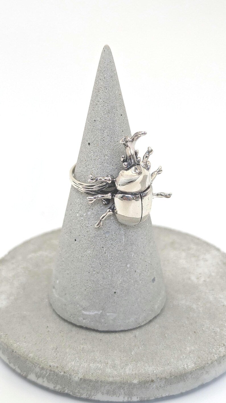 Anillo Escarabajo Rinoceronte en Plata 925