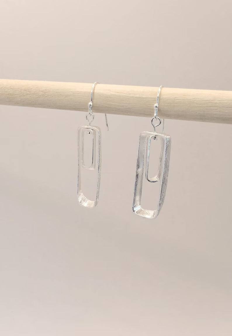 Aros Minimalistas de Plata 925 – Doble Rectángulo Móvil