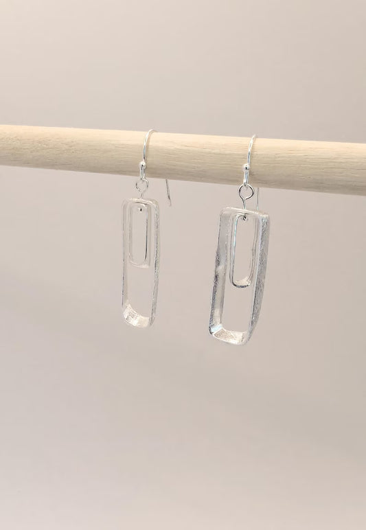 Aros Minimalistas de Plata 925 – Doble Rectángulo Móvil