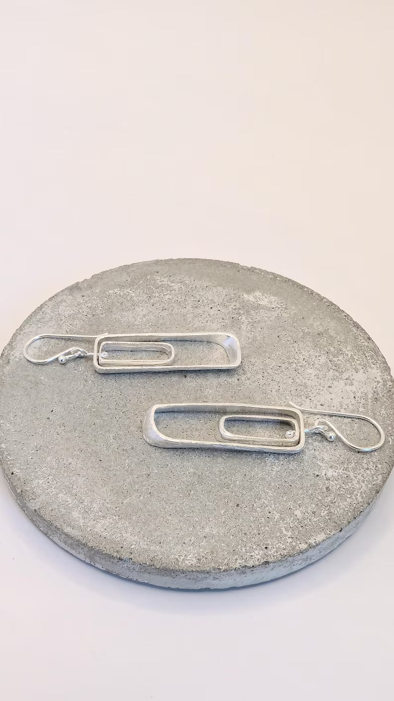 Aros Minimalistas de Plata 925 – Doble Rectángulo Móvil