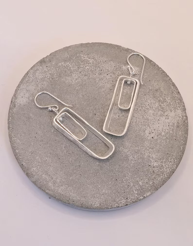 Aros Minimalistas de Plata 925 – Doble Rectángulo Móvil