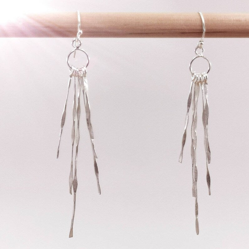 Aros Flecos Colgantes en Plata 925 con Acabado Mate