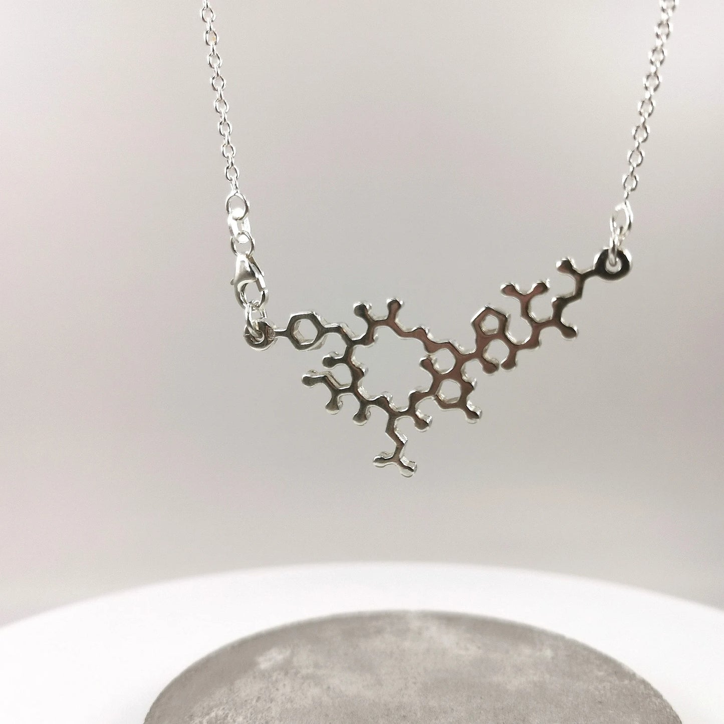 Collar Oxitocina en Plata 925 con Cadena