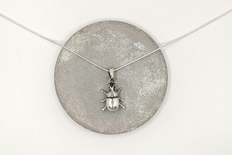 Colgante Escarabajo Rinoceronte en Plata 925