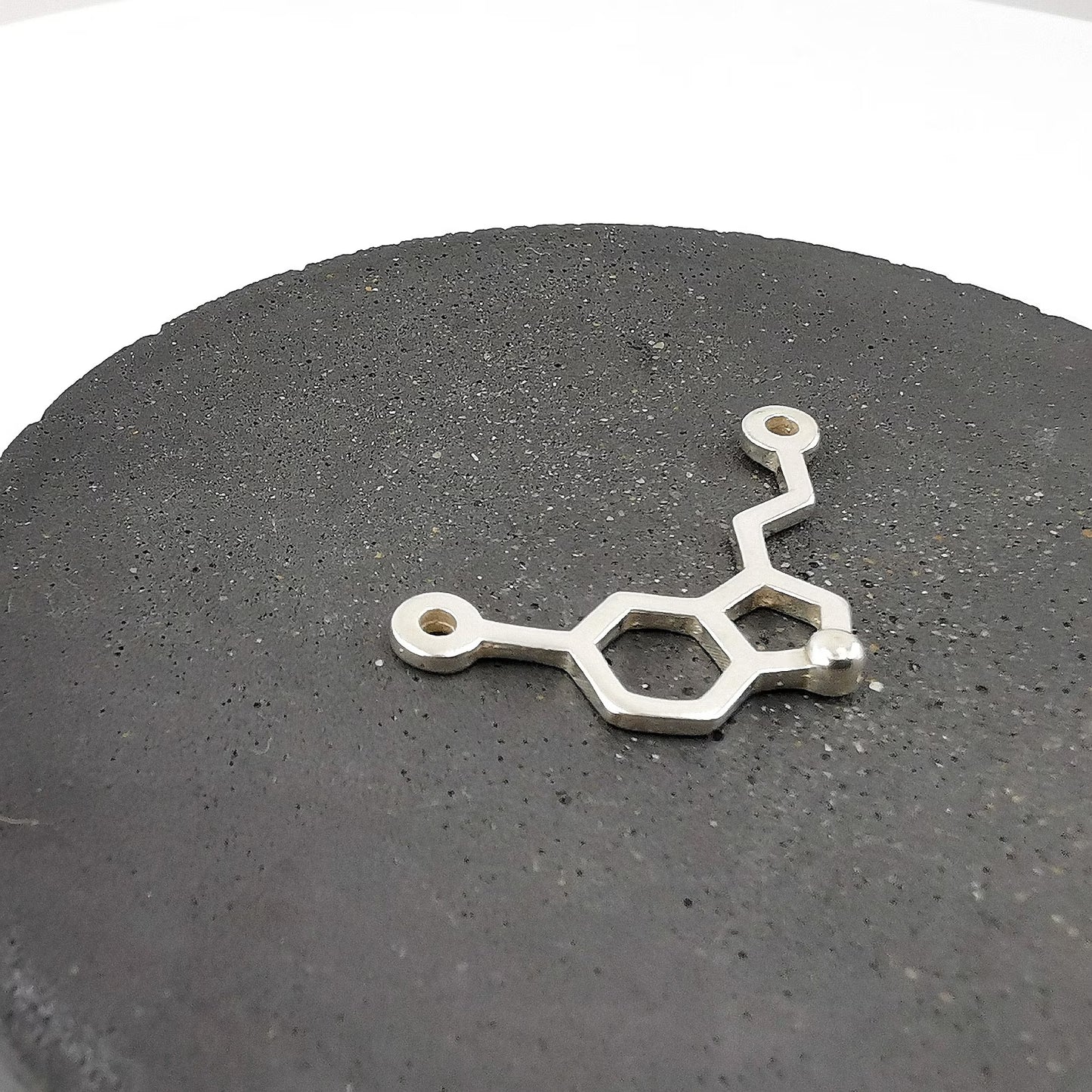 Collar Molécula de Serotonina en Plata 925