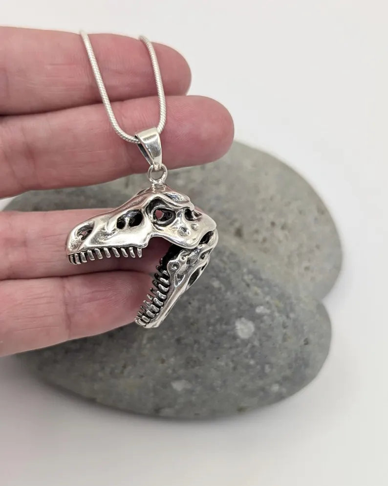 Colgante Calavera de T-Rex 3D – Joyería de Dinosaurio en Plata 925