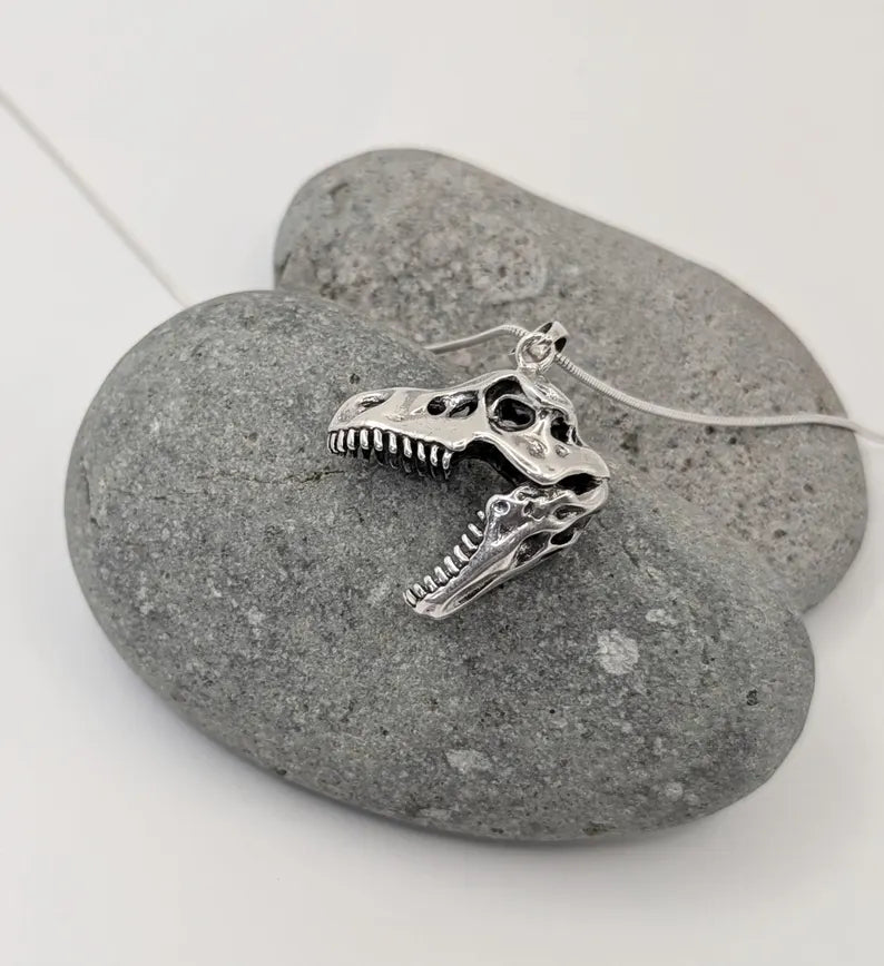 Colgante Calavera de T-Rex 3D – Joyería de Dinosaurio en Plata 925