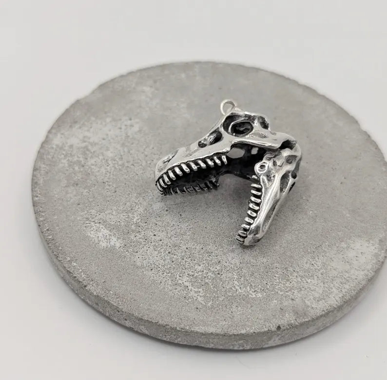 Colgante Calavera de T-Rex 3D – Joyería de Dinosaurio en Plata 925